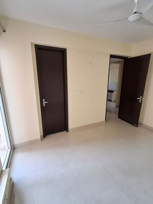 Room in 3 BHK Apartment at HFL Presidency Estate, Alwar Bypass Road – for Rent