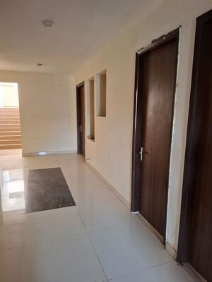 Room in 3 BHK Apartment at HFL Presidency Estate, Alwar Bypass Road – for Rent
