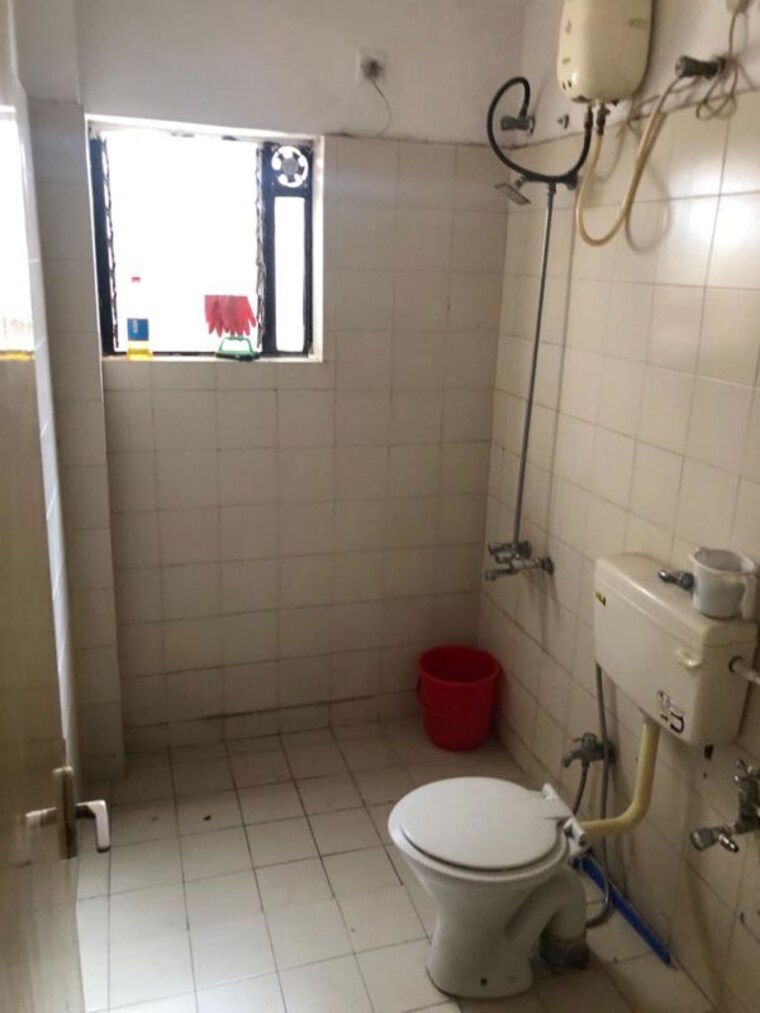 Bathroom, jagannath-chs 2 Bedroom 1200 Sq.Ft. Apartment In Sangamvadi Pune 10604116