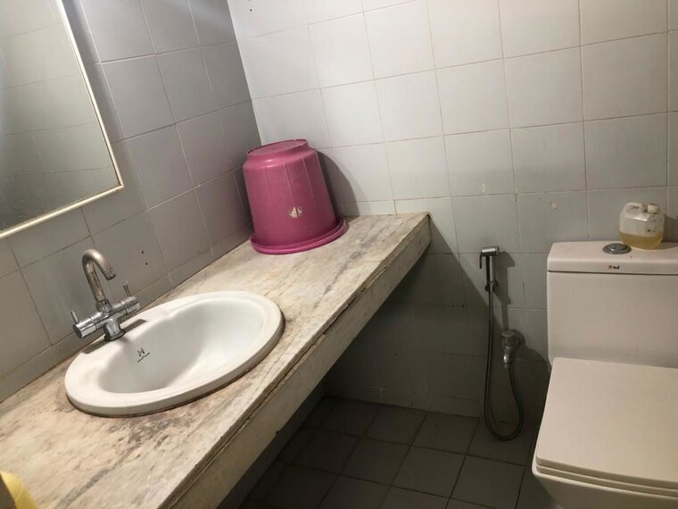 Bathroom, jagannath-chs 2 Bedroom 1200 Sq.Ft. Apartment In Sangamvadi Pune 10604116