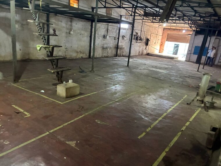 Team Area, manpada Commercial Warehouse 2000 Sq.Ft. In Manpada Thane 10604104
