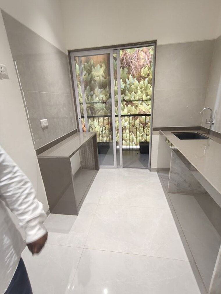Balcony, rugi-colonia 1 Bedroom 730 Sq.Ft. Apartment In Ambernath Thane 10604126