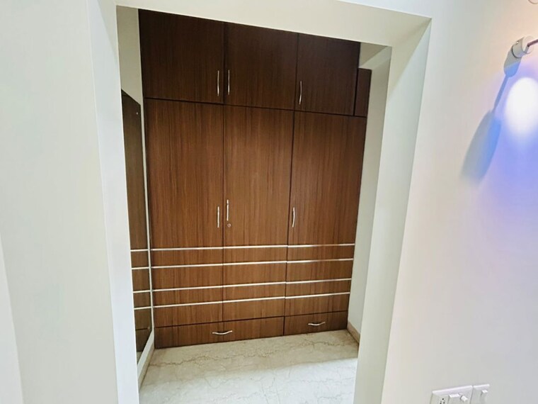 undefined, greater kailash ii 3 Bedroom 250 Sq.Yd. Builder Floor In Greater Kailash ii Delhi 10604117