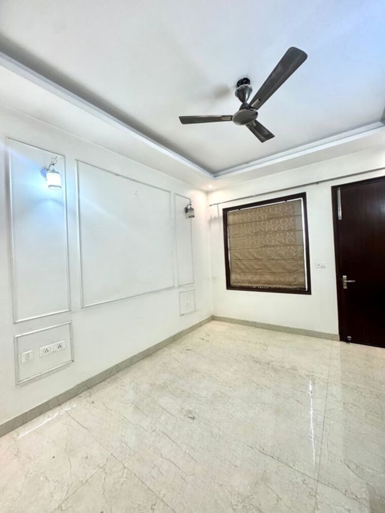 Room, uppal-southend 3 Bedroom 2500 Sq.Ft. Builder Floor In Sector 49 Gurgaon 10604163