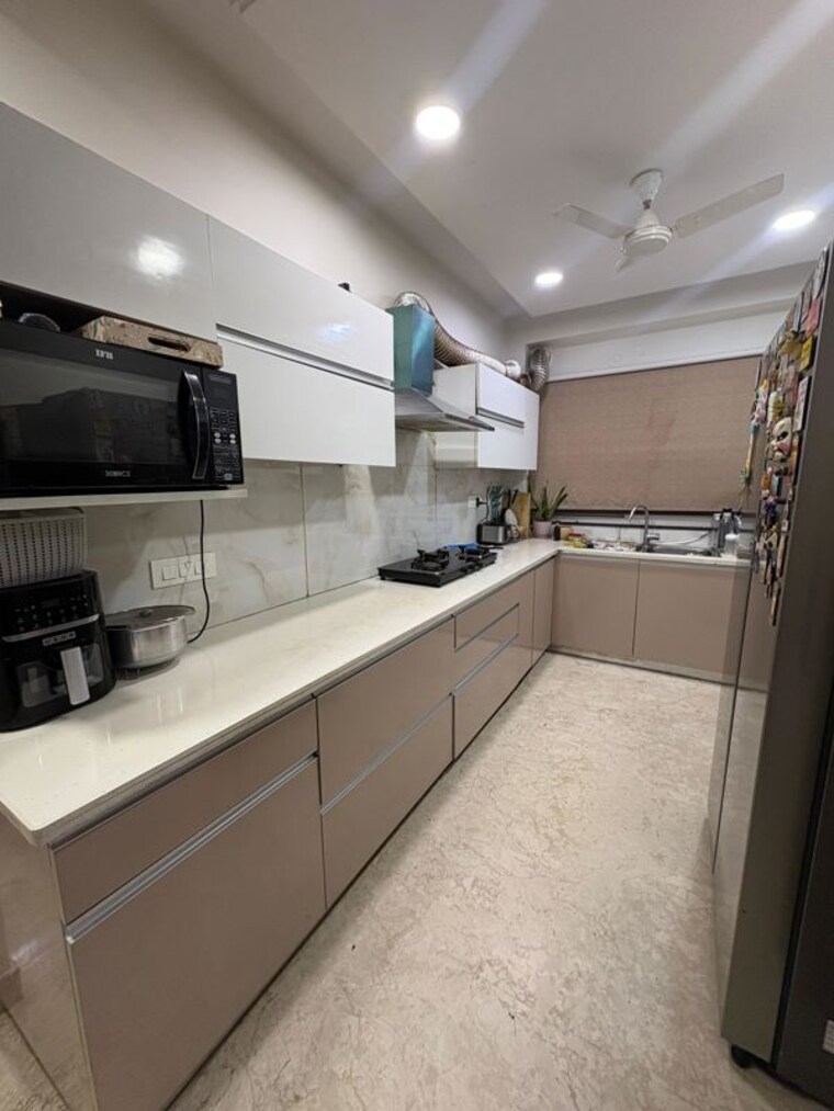 Kitchen, vipul-greens 3 Bedroom 1900 Sq.Ft. Builder Floor In Sector 48 Gurgaon 10604172