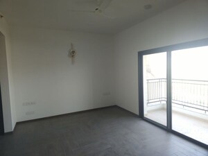 Room in 3 BHK Apartment at Krisumi Waterside Residences, Sector 36a – for Sale