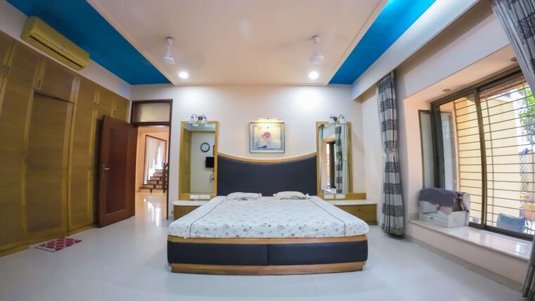 Bedroom, krishna-heritage-chs 6+ Bedroom 7500 Sq.Ft. Villa In Borivali West Mumbai 10604176