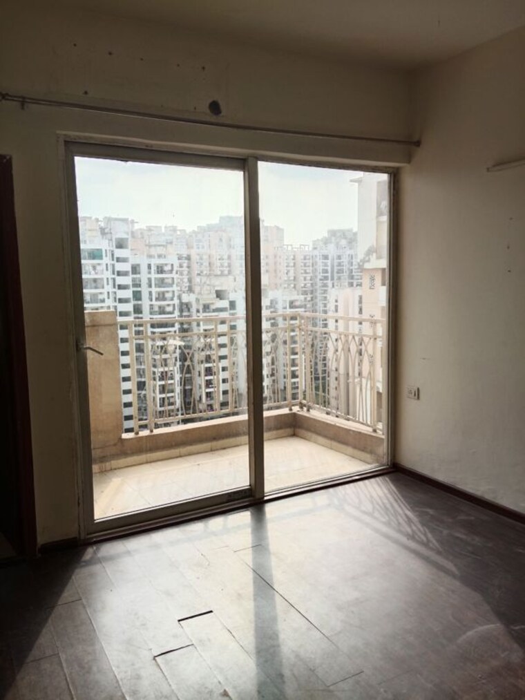 Room, mahagun-my-woods 2 Bedroom 935 Sq.Ft. Apartment In Sector 16c Greater Noida Greater Noida 10604152