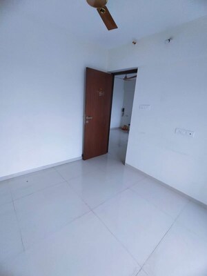 Room in 1 BHK Apartment at JVM Aroma, Kasarvadavali – for Rent