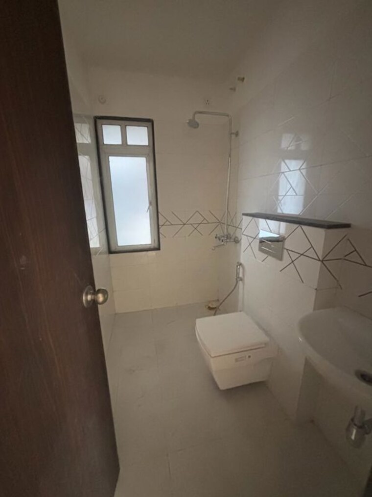 Bathroom, gada-anutham 3 Bedroom 1100 Sq.Ft. Apartment In Hadapsar Pune 10604218