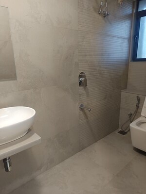 Bathroom in  Pg at Ghatkopar West – for Rent