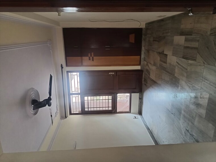 undefined, patparganj 3 Bedroom 1200 Sq.Ft. Apartment In Patparganj Delhi 10604240