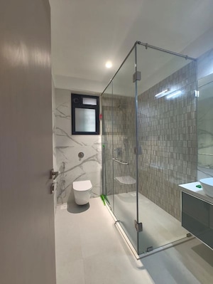 Bathroom in 4 BHK Apartment at Chembur – for Sale