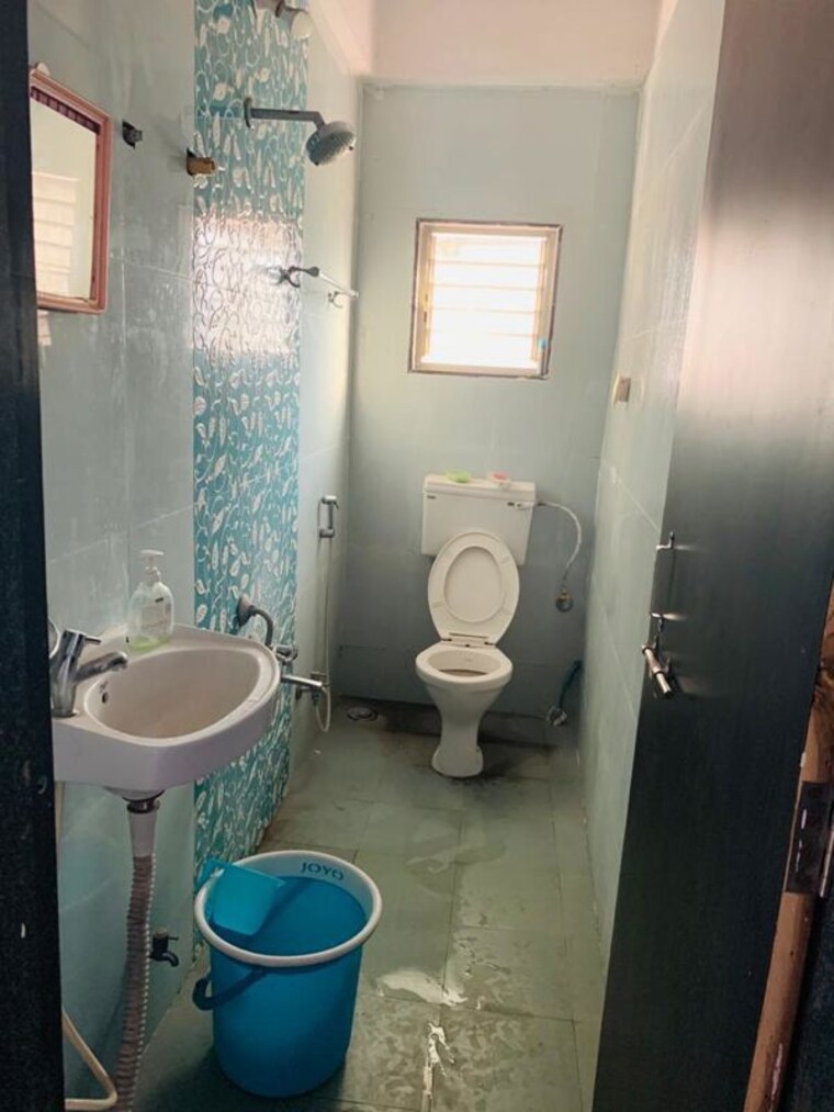 Bathroom, padmachaya-chs 3 Bedroom 1400 Sq.Ft. Apartment In Kharadi Pune 10604237