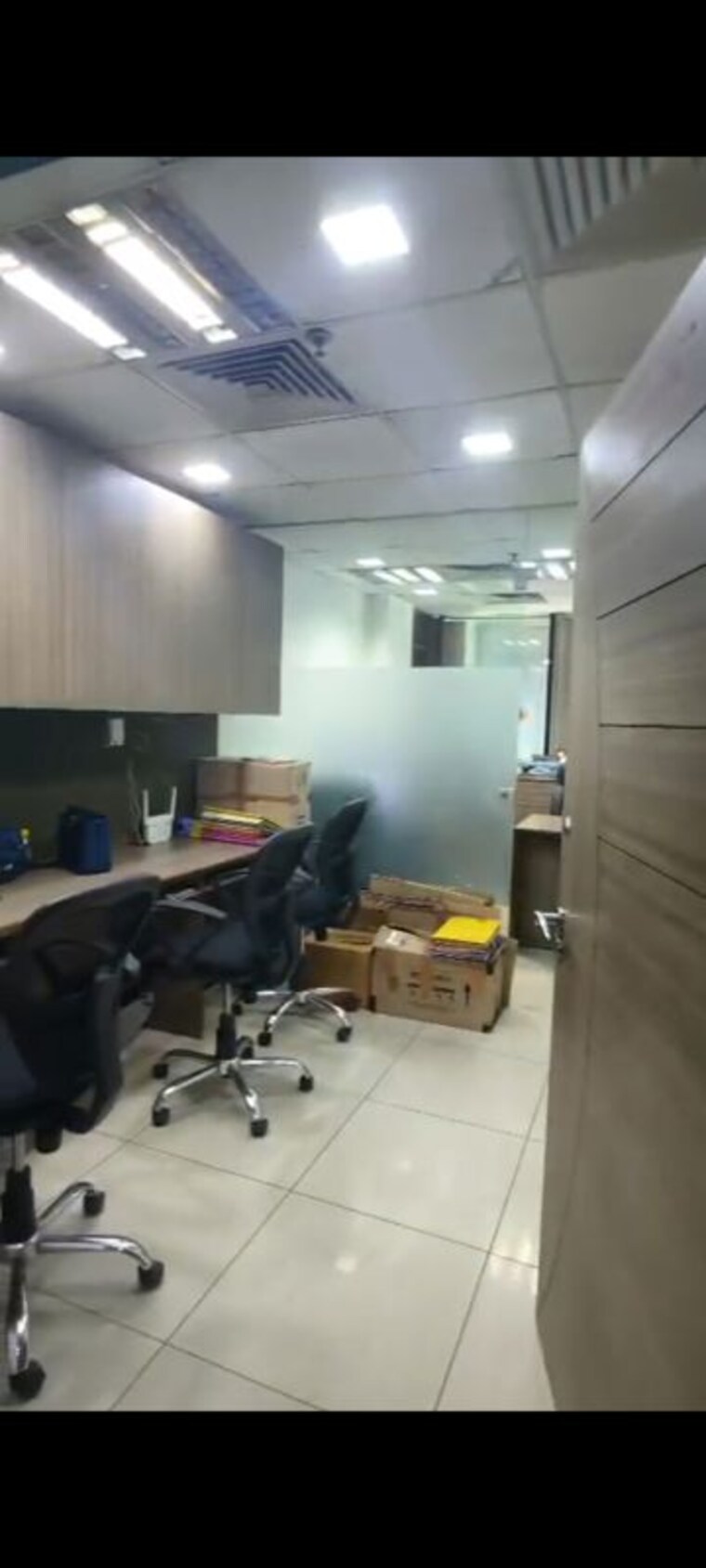 Team Area, netaji subhash place Commercial Office Space 400 Sq.Ft. In Netaji Subhash Place Delhi 10604272