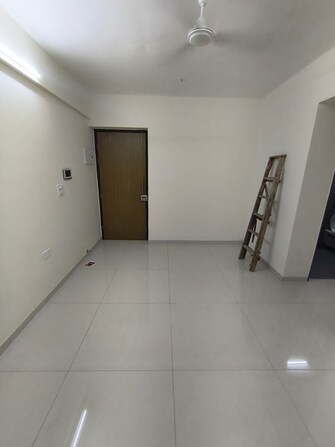 1 BHK 550 Sq.Ft. Apartment in Raj White City