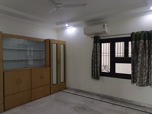 Room in 3 BHK Apartment at The Address, Banjara Hills – for Sale