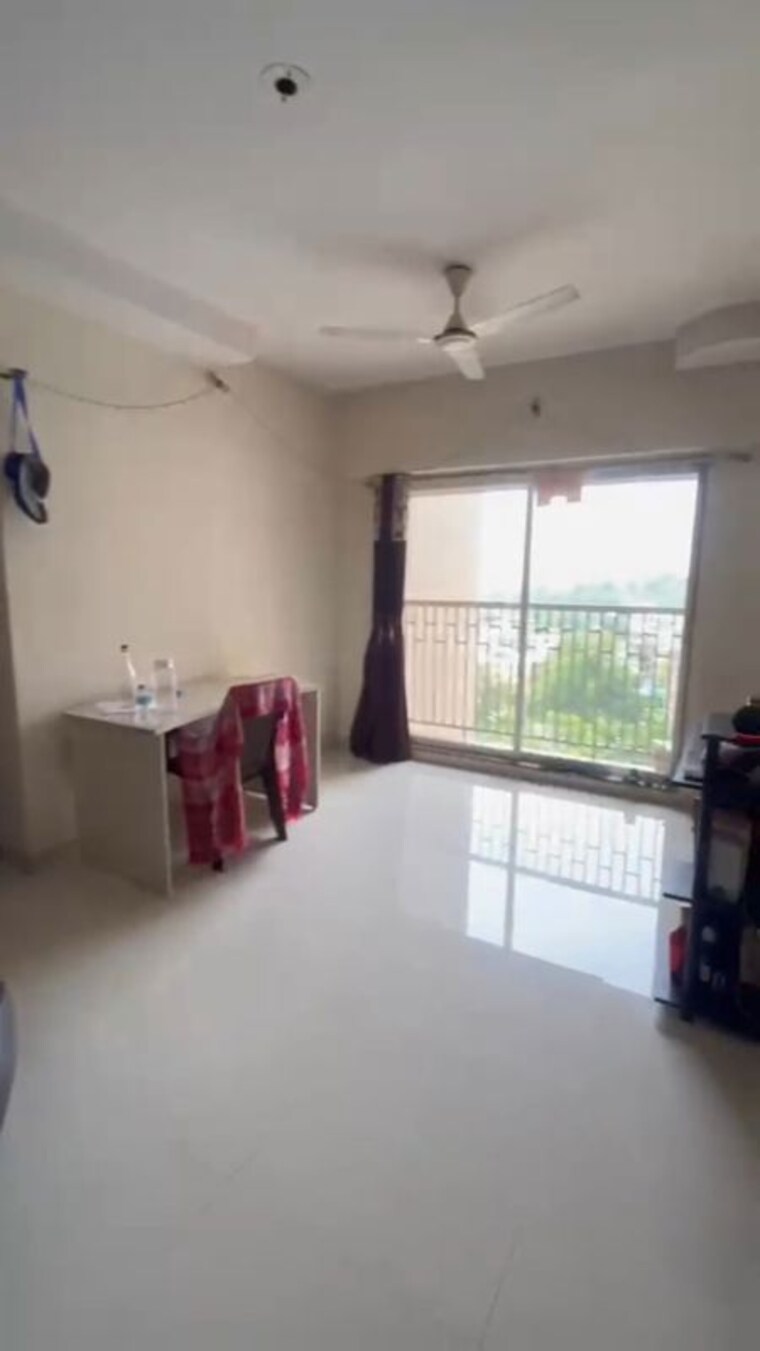 Living Room, ace-homes 1 Bedroom 450 Sq.Ft. Apartment In Kasarvadavali Thane 10604244