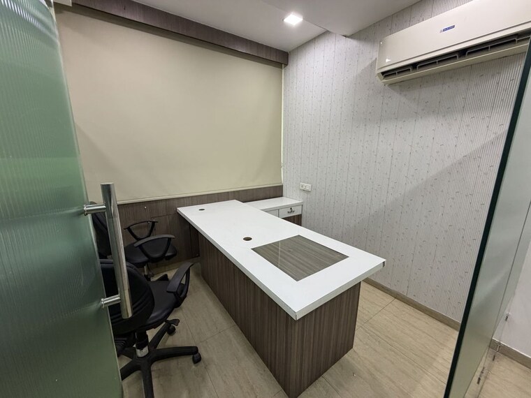 Team Area, netaji subhash place Commercial Office Space 865 Sq.Ft. In Netaji Subhash Place Delhi 10604302