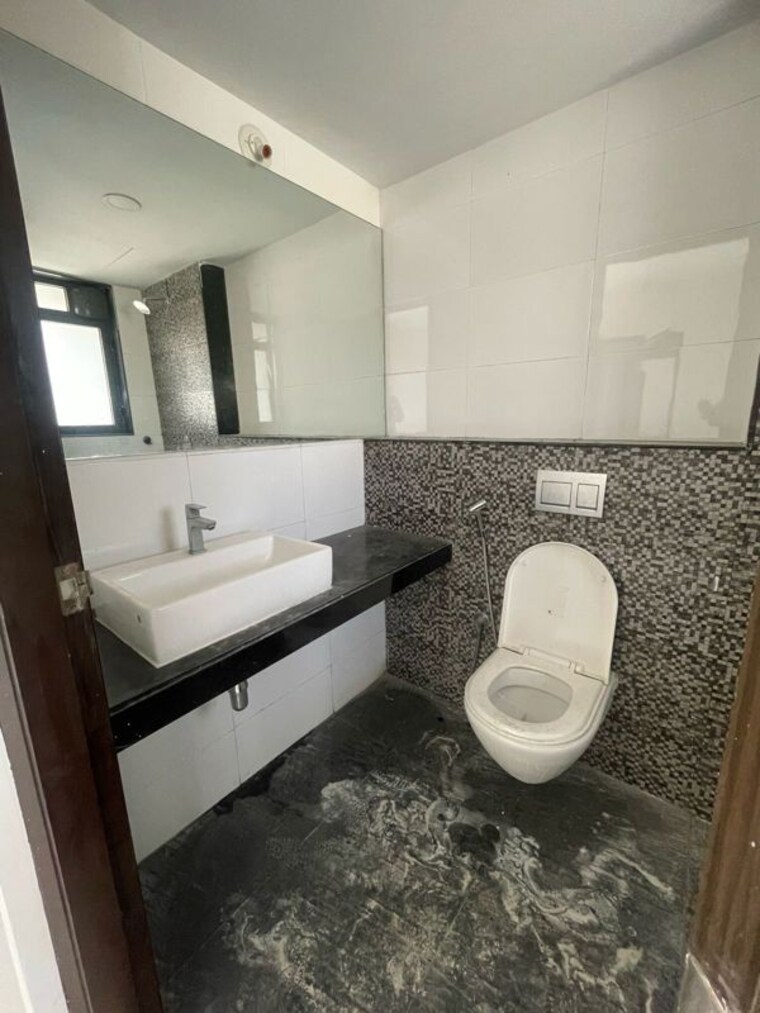 Bathroom, lodha-casa-maxima 2 Bedroom 658 Sq.Ft. Apartment In Mira Road Thane 10603808