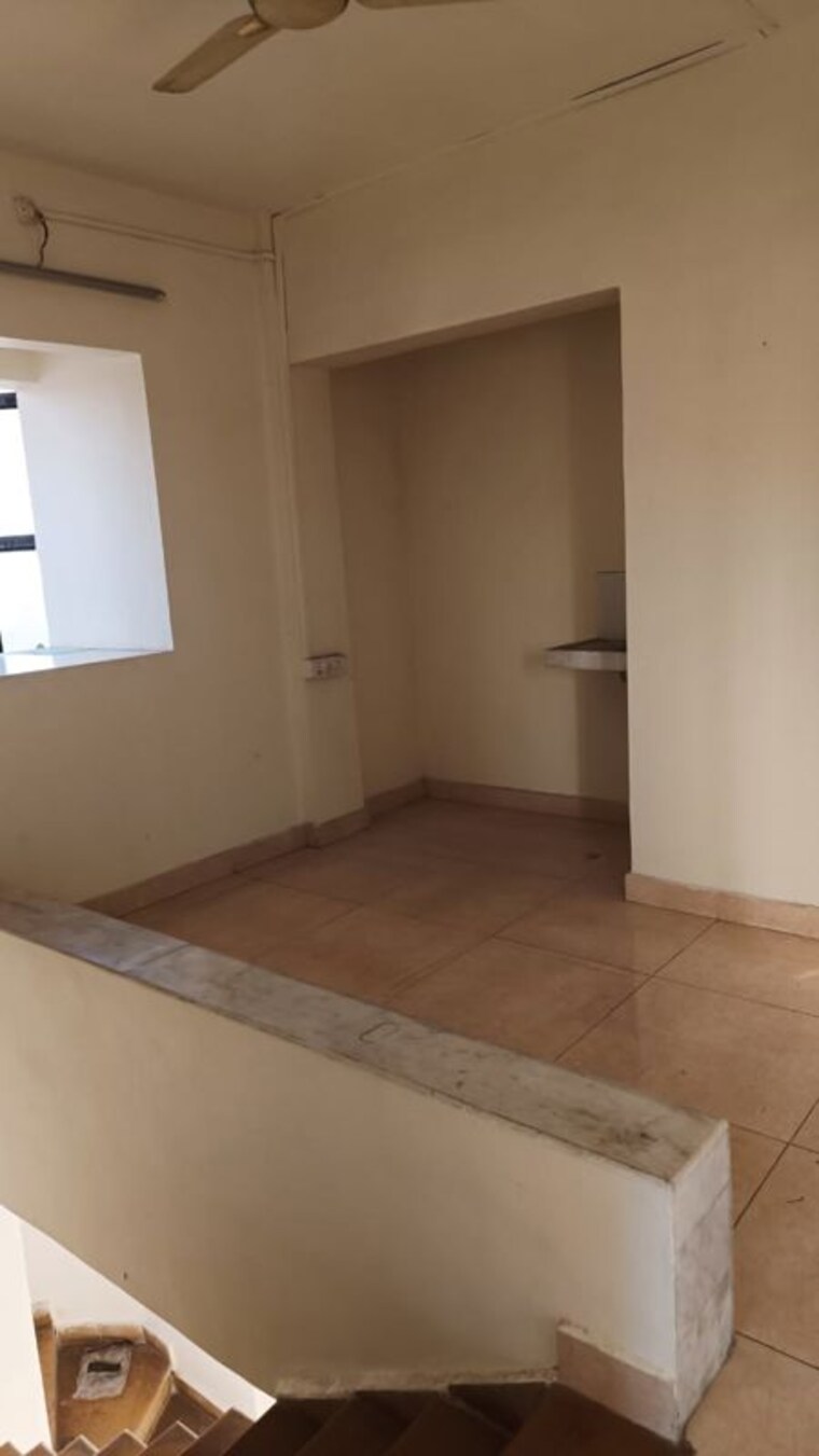 Room, nilgiri-tower 3.5 Bedroom 1800 Sq.Ft. Apartment In Kharghar Navi Mumbai 10604265