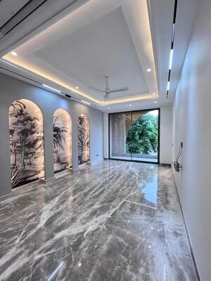 Master Bedroom in 5 BHK Builder Floor at Greater Kailash ii – for Sale