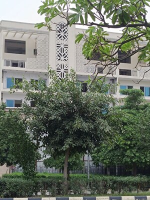 4 BHK Apartment For Sale in Uchdpl Veridia Oakwood Enclave, Wave City
