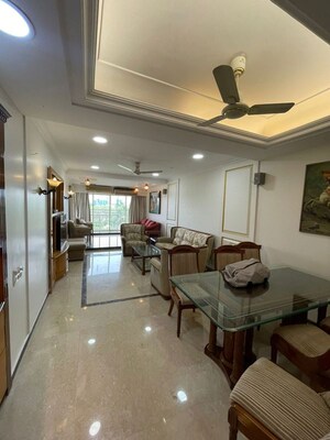 Living Room in 3 BHK Apartment at Santacruz West – for Rent