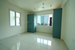 Room in 3.5 BHK Apartment at Trendset Jayabheri Elevate, Madhapur – for Rent