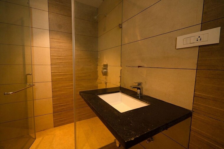 Bathroom, trendset-jayabheri-elevate 3.5 Bedroom 2769 Sq.Ft. Apartment In Madhapur Hyderabad 10604416