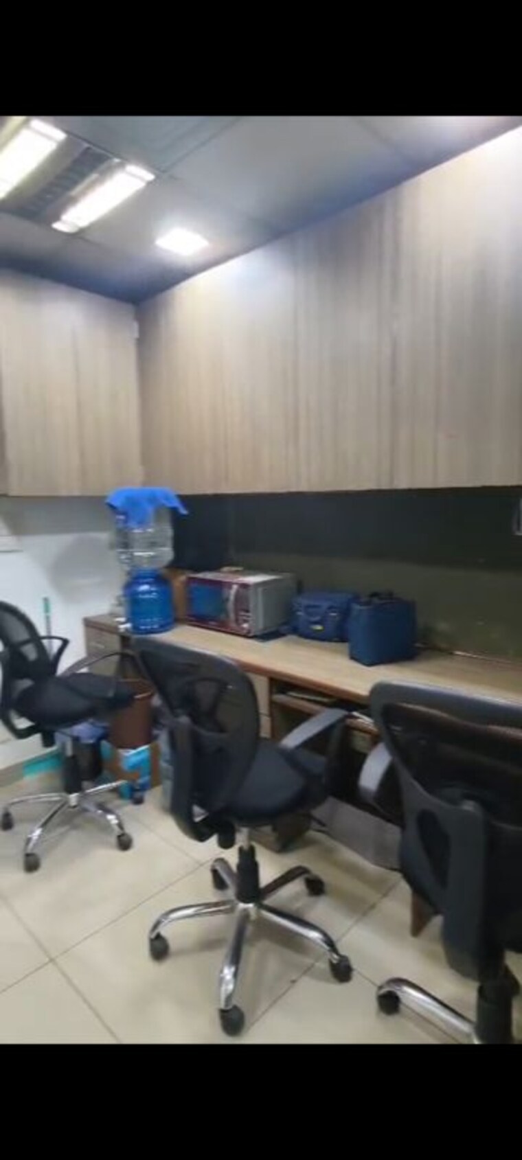 Team Area, netaji subhash place Commercial Office Space 400 Sq.Ft. In Netaji Subhash Place Delhi 10604412