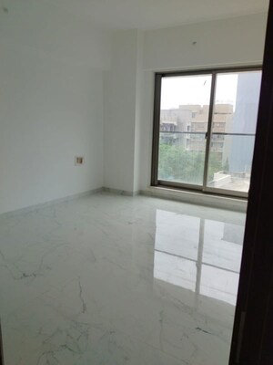 Master Bedroom in 2.5 BHK Apartment at Sujanya Rachanaa, Andheri West – for Rent