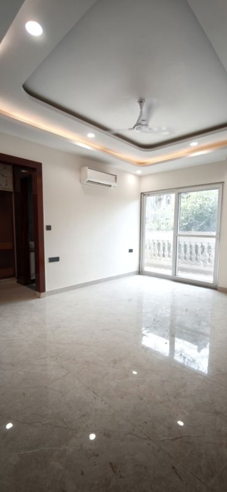 Room, green fields colony 4 Bedroom 280 Sq.Yd. Builder Floor In Green Fields Colony Faridabad 10604442