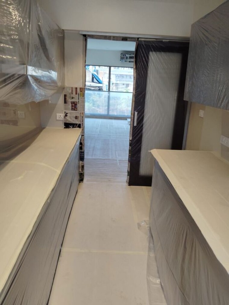 Kitchen, bandra west 3 Bedroom 1100 Sq.Ft. Apartment In Bandra West Mumbai 10604431