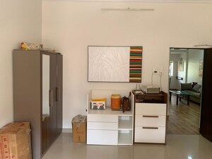  2 BHK Apartment at Bandra West – for Rent