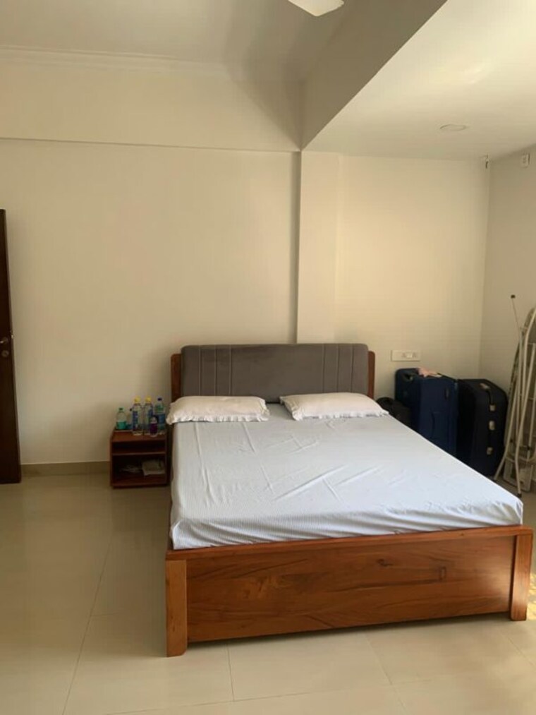 Bedroom, bandra west 2 Bedroom 1500 Sq.Ft. Apartment In Bandra West Mumbai 10604503