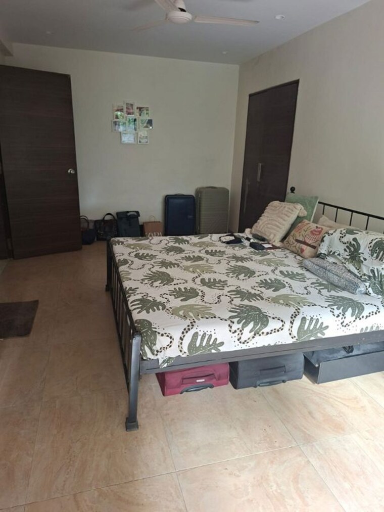Bedroom, khar west 2 Bedroom 700 Sq.Ft. Apartment In Khar West Mumbai 10604499