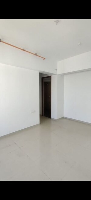 Room in 3 BHK Apartment at Kalpataru Immensa C, Kolshet Road – for Sale