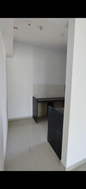 Bathroom in 3 BHK Apartment at Kalpataru Immensa C, Kolshet Road – for Sale