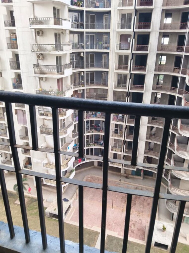 Balcony, jkg-heights 3 Bedroom 1877 Sq.Ft. Apartment In Vasundhara Sector 6 Ghaziabad 10604526
