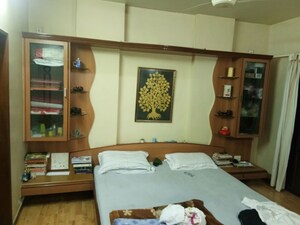 1 BHK Apartment For Rent in Unique Tower, Sion