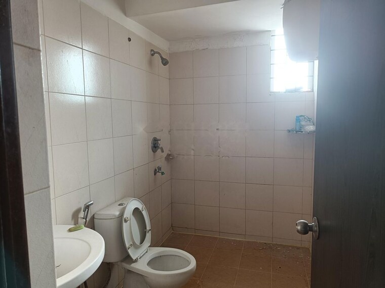 Bathroom, indu-fortune-fields-villas 3 Bedroom 2250 Sq.Ft. Apartment In Kukatpally Hyderabad 10604559