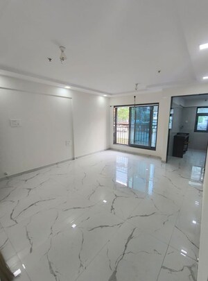 Room in 3 BHK Apartment at Shree Kaveri Heights, Ghatkopar East – for Rent