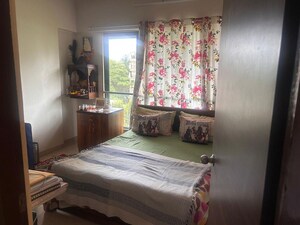 Bedroom in 2 BHK Apartment at Bandra West – for Rent