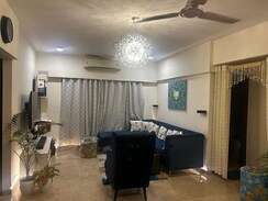 2 BHK + Prayer Room Apartment For Rent in Bandra West