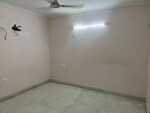 2 BHK 200 Sq.Mt. Builder Floor in RWA Apartments Sector 19