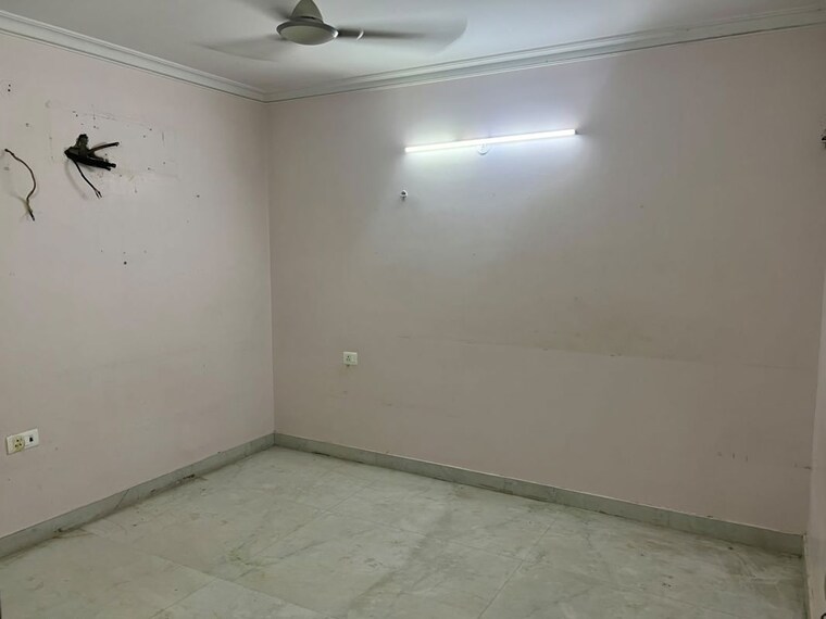 Room, rwa-apartments-sector-19 2 Bedroom 200 Sq.Mt. Builder Floor In Sector 19 Noida 10604568