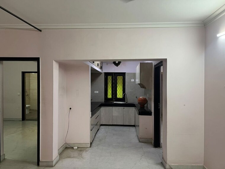 Room, rwa-apartments-sector-19 2 Bedroom 200 Sq.Mt. Builder Floor In Sector 19 Noida 10604568