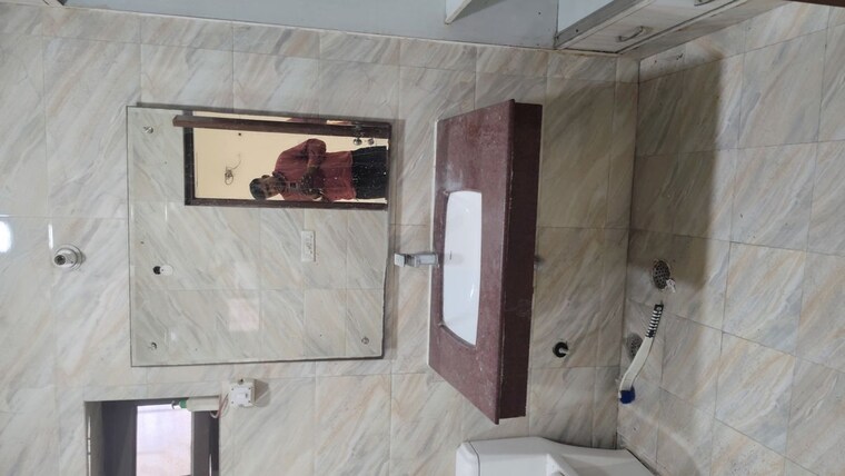 Bathroom, sector 55 6+ Bedroom 258 Sq.Ft. Villa In Sector 55 Noida 10604589