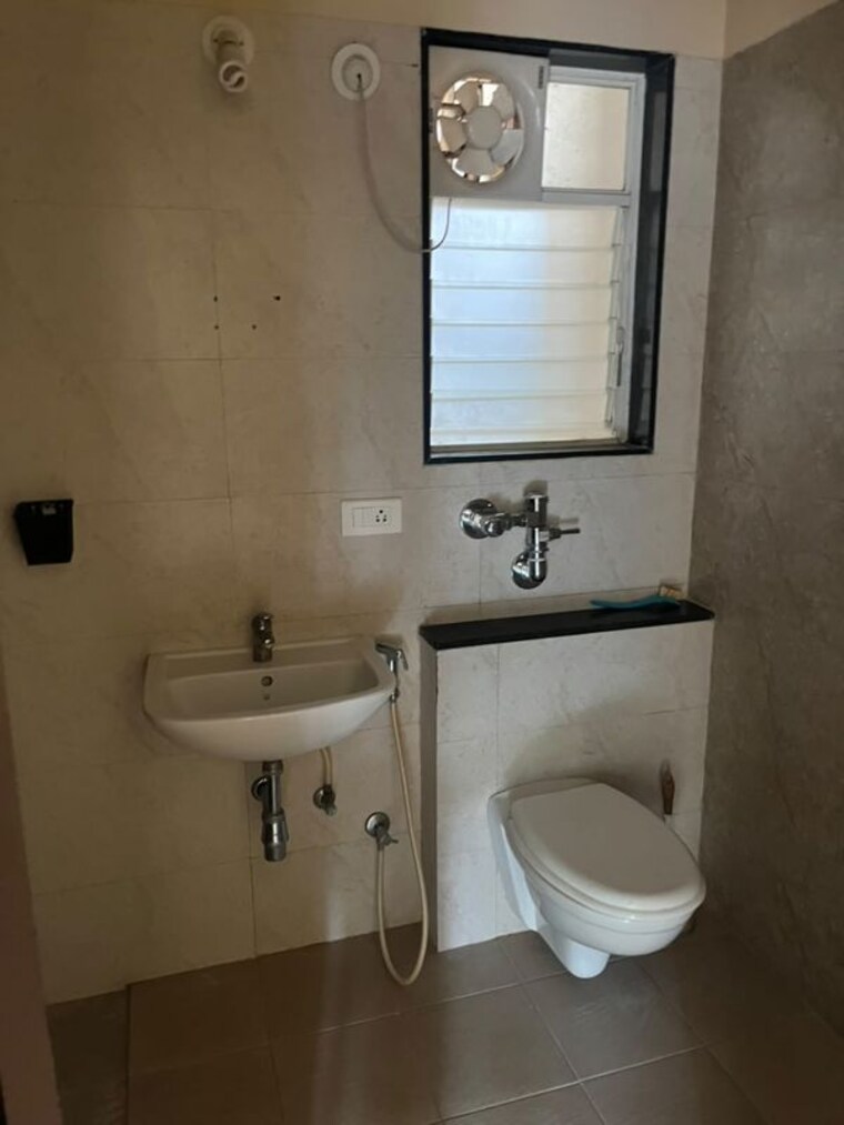 Bathroom, nyati-evita 3 Bedroom 1000 Sq.Ft. Apartment In Dhanori Pune 10604612